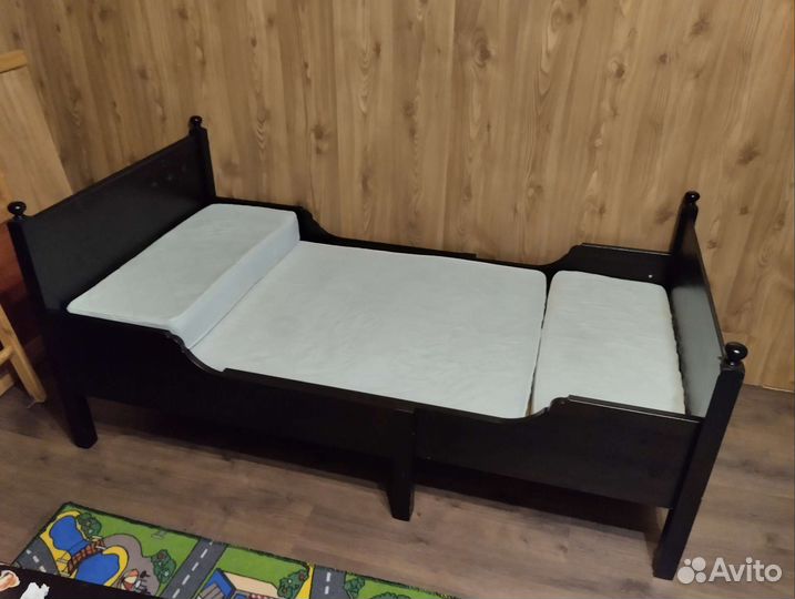 Детская раздвижная кровать IKEA leksvik с матрасом