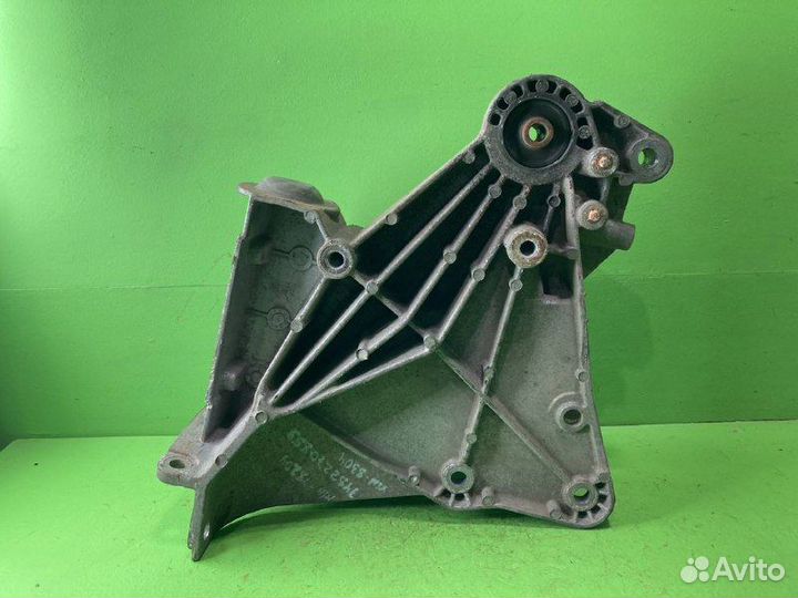 Кронштейн RVI premium