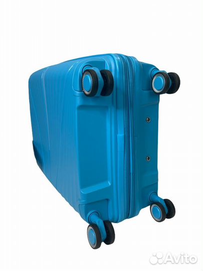 Чемодан на колесах