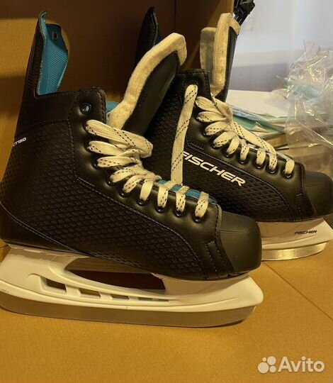 Коньки хоккейные