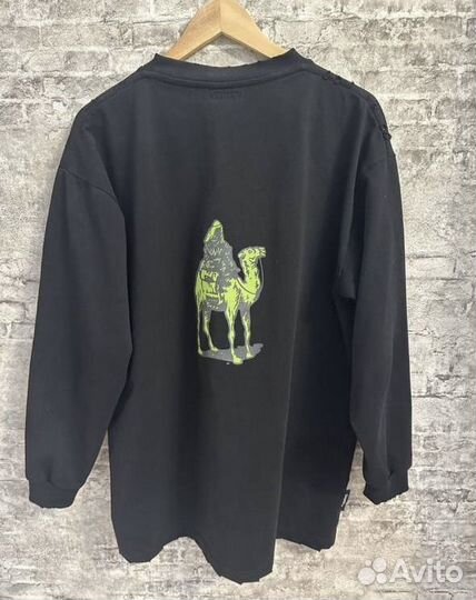 Vetements Silk Road Long-Sleeve