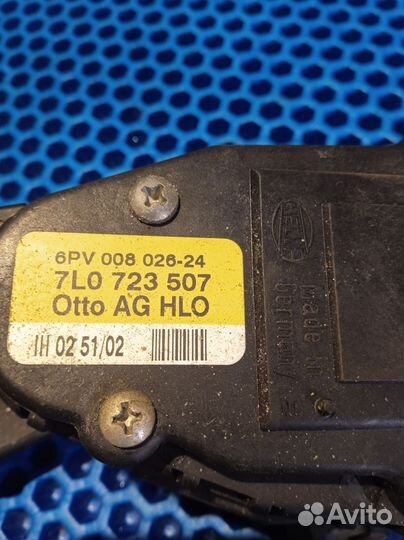 Педаль газа Volkswagen Touareg