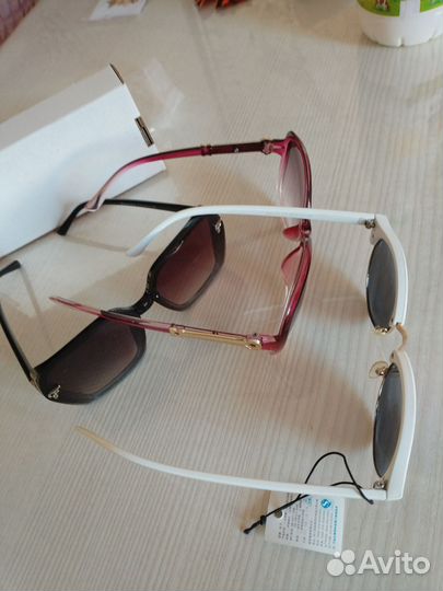 Солнцезащитные очки 4 шт