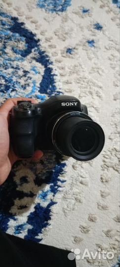 Компактный фотоаппарат