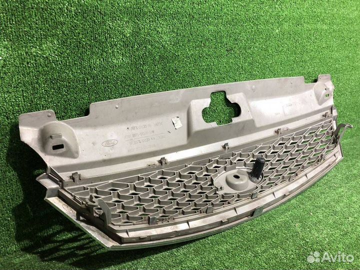 Решетка радиатора Ford Mondeo 3 2003-2007 рест