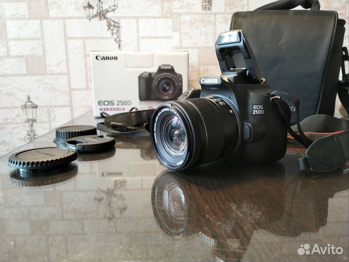 Зеркальный фотоаппарат canon eos 250d