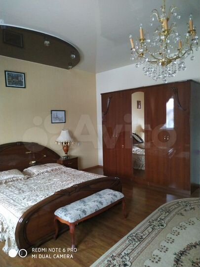 Коттедж 247 м² на участке 5 сот.