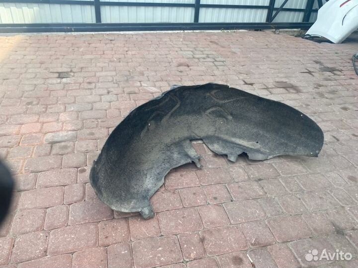 Подкрылок задний левый Porsche Macan Turbo 95В