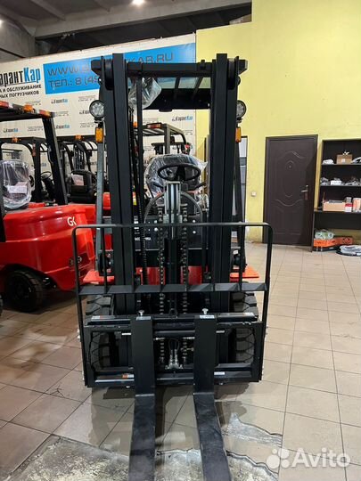 Вилочный погрузчик EP Equipment EFL252, 2023