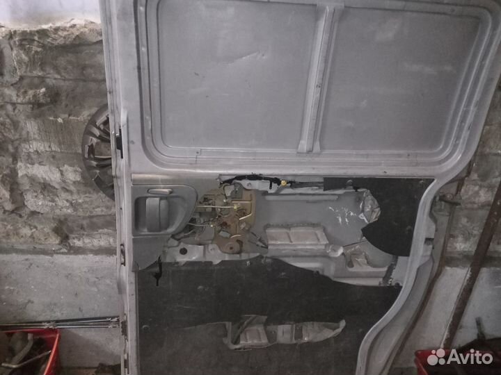 Дверь сдвижная Hyundai Starex 770024A750 770024A02