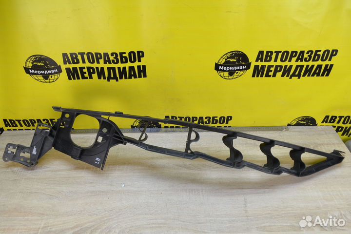 BMW X6 (E71) Кронштейн переднего крыла