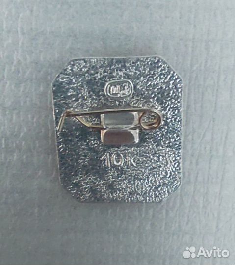 Значок В. И. Ленин