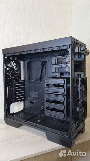 Корпус Thermaltake Core V51