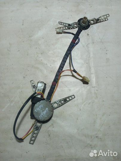 Моторчик стеклоподъемника передний правый