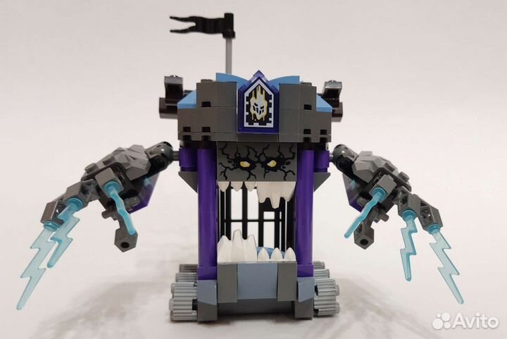 Комплект Lego Nexo Knights Мерлок против монстров