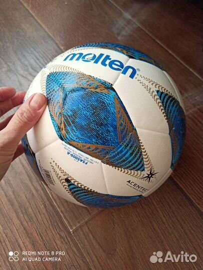 Футбольный мяч новый molten размер 5