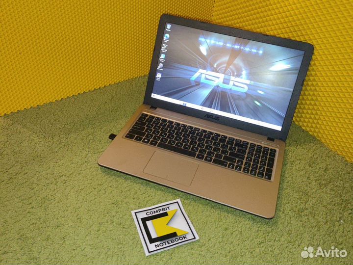 Asus N5000 Silver/SSD/8gb