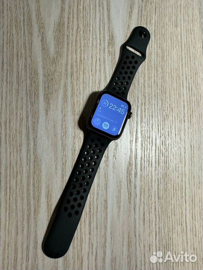 Apple Watch Nike SE 44mm (2020)