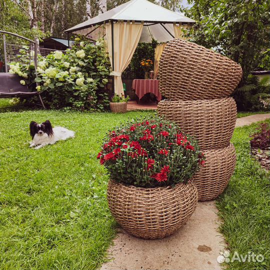 Кашпо из искусственного ротанга