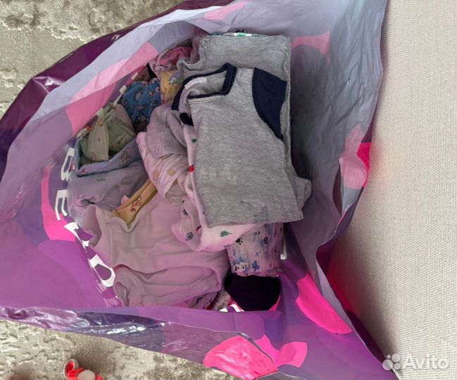 Бесплатно Вещи от 0 до года+ горка для купания