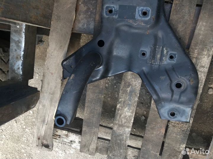 Подрамник передний Mitsubishi Colt Z23A 4A91 2005