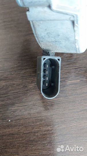 Моторчик стеклоочистителя Mercedes Ml 350 4Matic