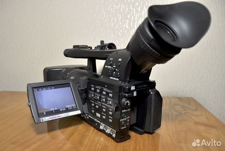 Продам видеокамеру Panasonic AG-HMC154EN