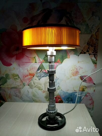 Лампа настольная