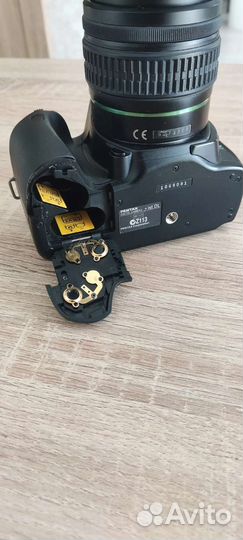 Камера pentax ist D и объектив 18-55 с блендой
