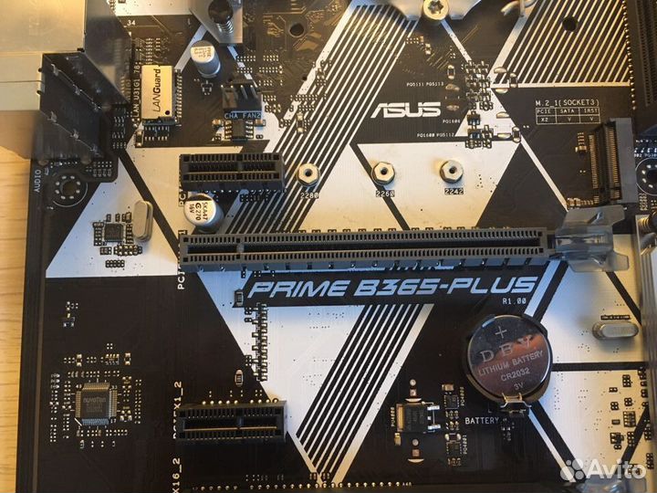 Материнка с процессором Intel Core i3-9100F + 4gb