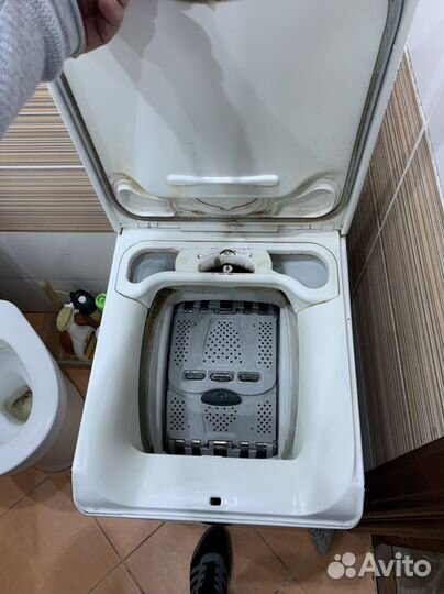 Стиральная машина с вертикальной загрузкой