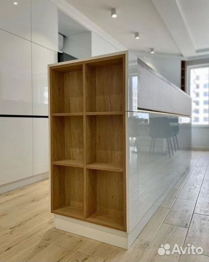 Кухонный гарнитур с островом на заказ