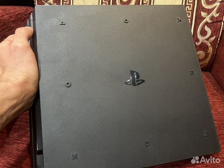 Приставка Sony PS4 Pro 1tb