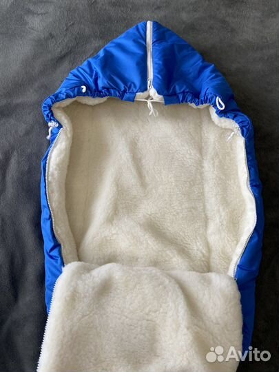 Меховой конверт в коляску новый