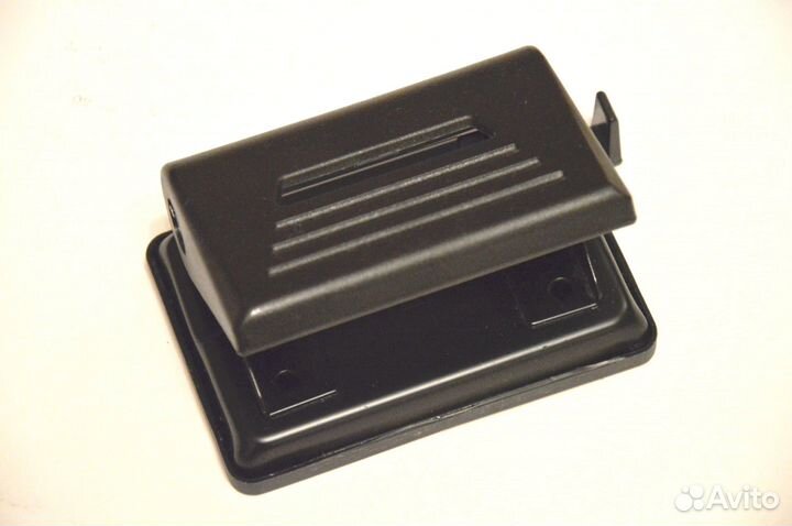 Дырокол на 10 листов