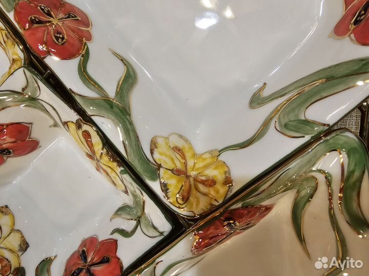 Менажница фарфоровая