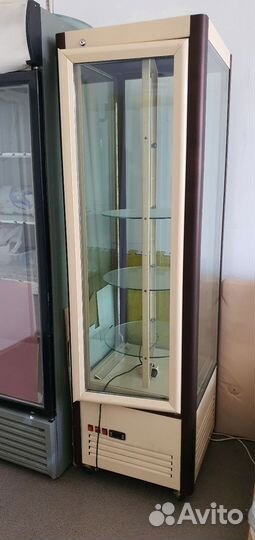 Кондитерская витрина carboma