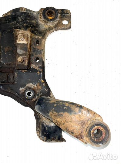 Подрамник передний Mazda 3 BK 1.6