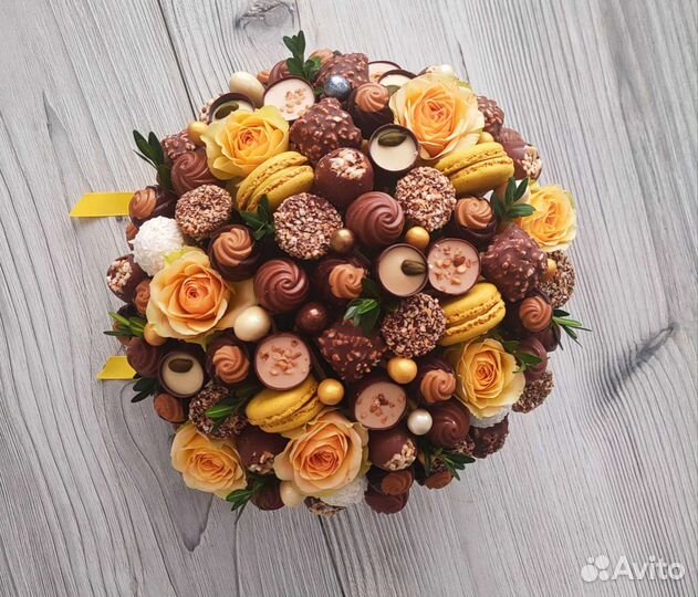 Сладкие букеты из конфет
