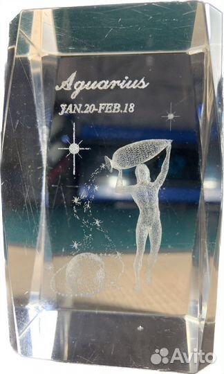 Стеклянная фигура со знаком зодиака «Водолей»