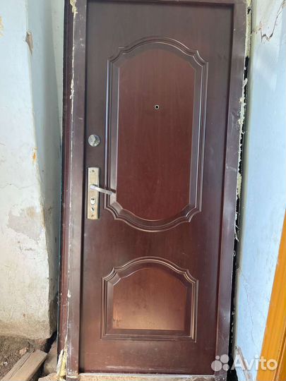 Дверь входная металлическая