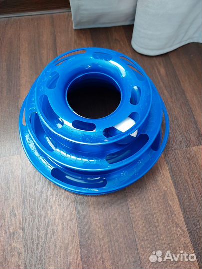 Новая игрушка для кошек