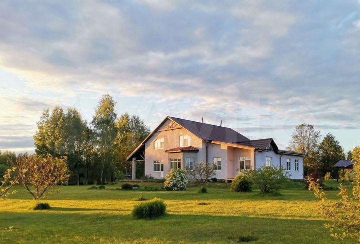 Коттедж 387 м² на участке 1,13 га