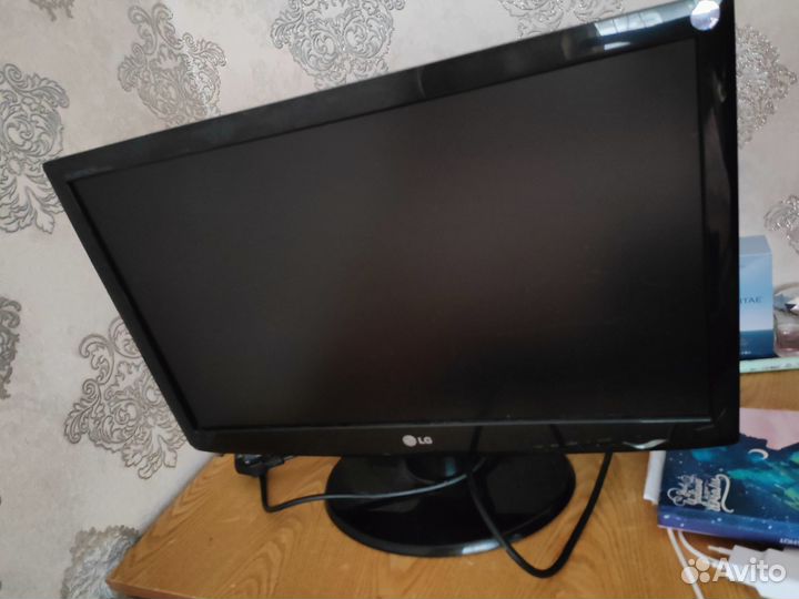 Монитор LG