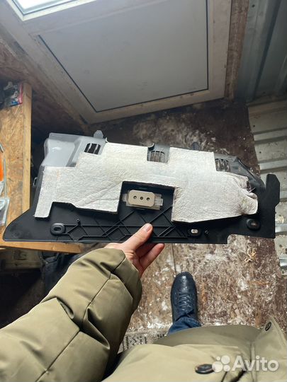 Накладка торпедо нижняя range rover l322