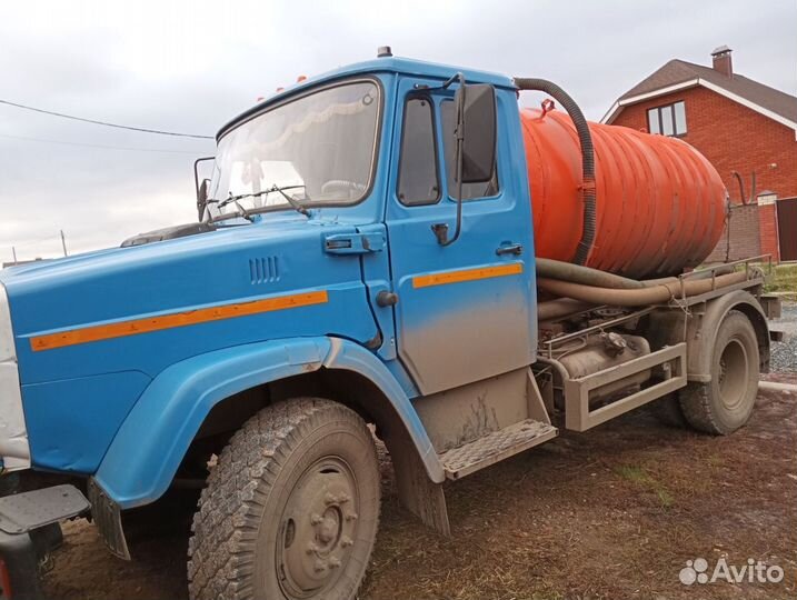 Услуги ассенизатора, близлежайшая территория