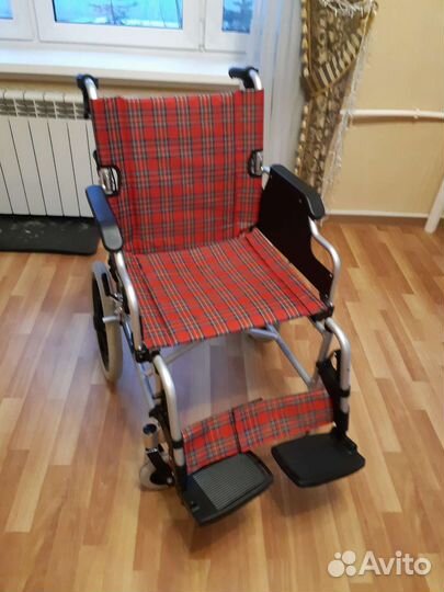 Инвалидная коляска складная бу