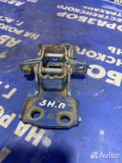 Петля двери Daewoo Matiz хэтчбек 2006