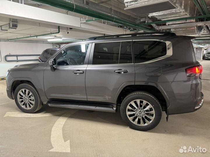 Toyota Land Cruiser 3.3 AT, 2023, 3 000 км