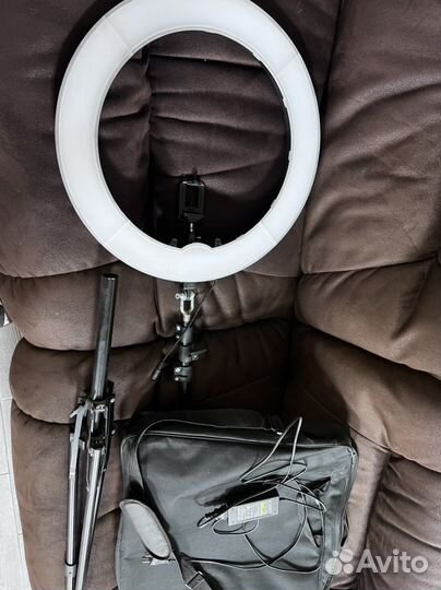 Кольцевая лампа со штативом бу